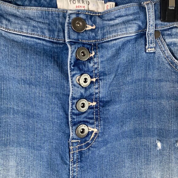 Womens Torrid Distressed Denim Shorts Stretch ButtonFly Blue 20 - Picture 4 of 9